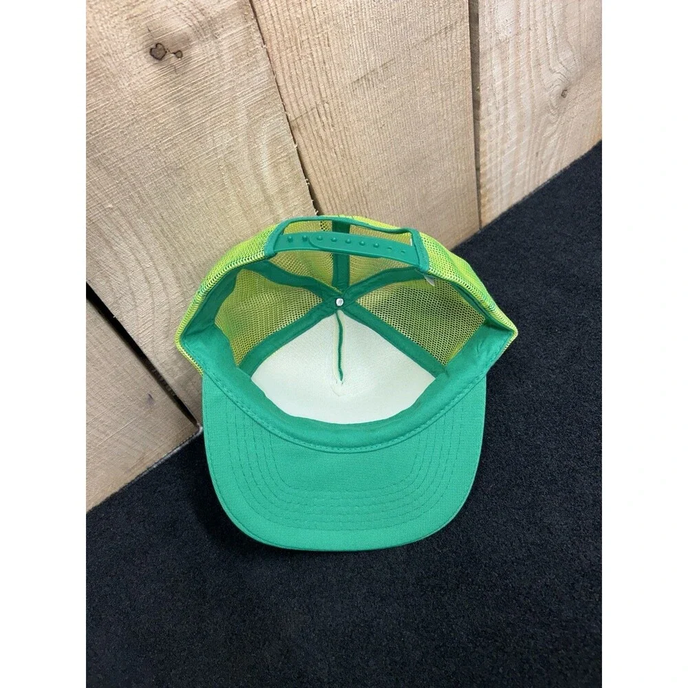 Vintage Quaker State Oil Racing Mesh Foam Trucker Hat/Cap NWOT